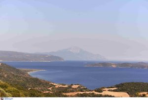 Ουρανούπολη: Απαγόρευση απόπλου σε πλοίο με 144 επιβάτες – Παρουσίασε βλάβη στο λιμάνι της Αμμουλιανής