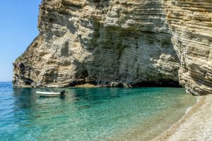 Καιρός: Στους 35 βαθμούς ο υδράργυρος – Μέχρι 7 μποφόρ οι άνεμοι στο Αιγαίο