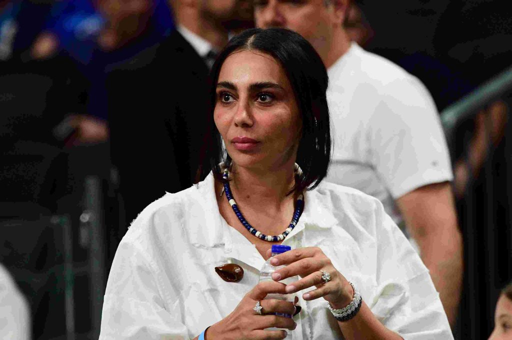 Ολυμπία Χοψονίδου και Βασίλης Σπανούλης φωτογραφίζονται περήφανοι με το μετάλλιο
