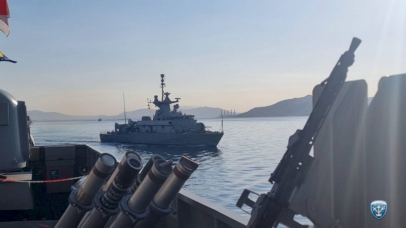 ΓΕΝ για την ασφάλεια εγκαταστάσεων και πλοίων του Π. Ναυτικού από τη φωτιά στη Σαλαμίνα