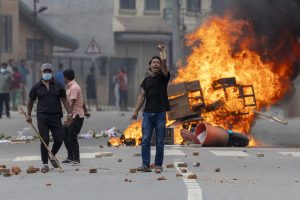 Υπενθύμιση για το «τέλος των πολιτικών» αυτό που γίνεται «από μικρή αιτία» στο Νεπάλ – ΒΙΝΤΕΟ