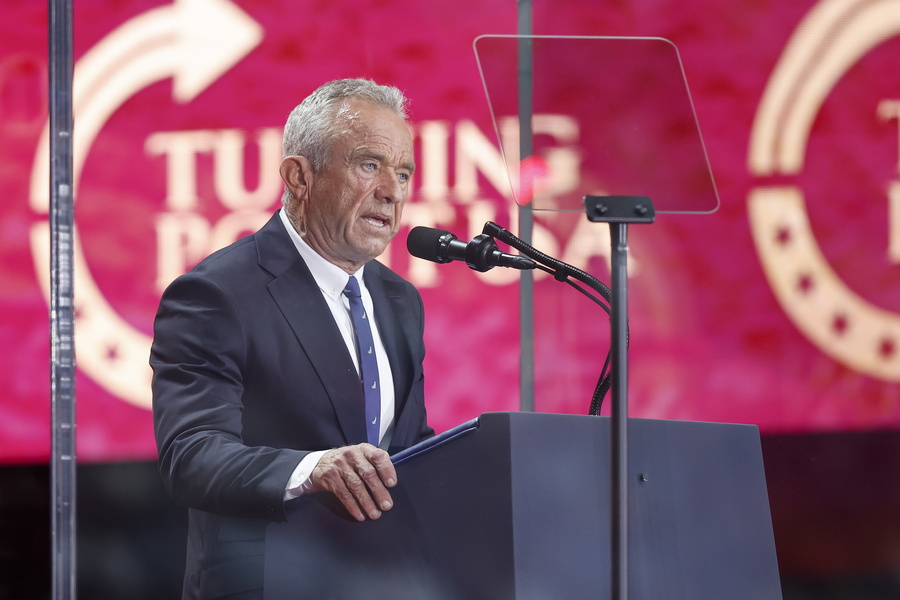 Κένεντι: Το 70% του φαγητού που τρώνε τα παιδιά μας είναι δηλητήριο, vid