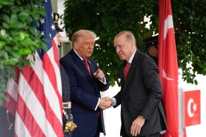 Μετά την Γάζα, ο Τραμπ θεωρεί πως ο Ερντογάν θα μπορούσε να παίξει ρόλο και για την Ουκρανία