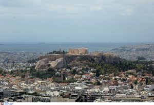 Διπρόσωπος ο καιρός σήμερα: Βροχές και καταιγίδες στα δυτικά και Αν. Αιγαίο, 30άρια στην Κρήτη