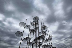 Καιρός: Βροχές και καταιγίδες στο μεγαλύτερο μέρος της χώρας – Έως 24 βαθμούς η θερμοκρασία