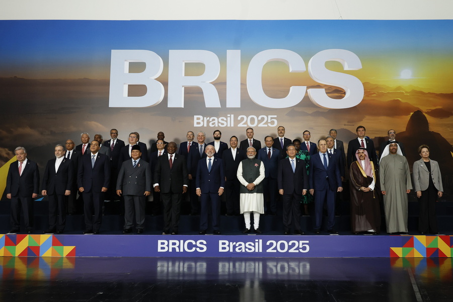 «Ρήγμα» στους BRICS ή φαντασιώσεις Τραμπ; «Η Ινδία θα πάψει να αγοράζει ρωσικό πετρέλαιο», vid