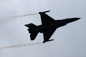 Στρατιωτική παρέλαση: Το F-16 σχημάτισε το νούμερο 8 πάνω από τη Θεσσαλονίκη – ΦΩΤΟ-ΒΙΝΤΕΟ