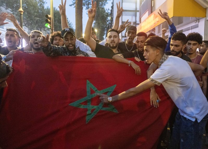 Ξεσηκωμός της Gen Z: Προοίμιο παγκόσμιας πτώσης των πολιτικών; Κάτι ύποπτο συμβαίνει, video