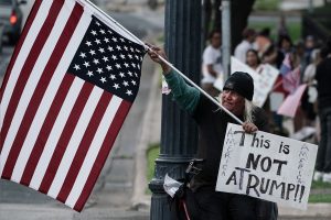 «NO Kings»: Υπενθύμιση των διεθνιστών πως ο Τραμπ δεν ελέγχει απόλυτα τις ΗΠΑ, vid