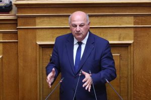 Διαψεύδονται τα περί παραίτησης του Κ. Τσιάρα από το Υπ. Αγροτικής Ανάπτυξης