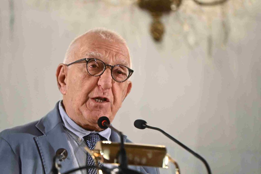 N. Κακλαμάνης στην εκδήλωση προς τιμήν της Άννας Ψαρούδα-Μπενάκη: «Σύμβολο ισότητας, έφερε την πιο ηχηρή επανάσταση…»