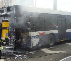 Τραγωδία στην Ινδία: Τουλάχιστον 20 νεκροί στην πυρκαγιά σε λεωφορείο – Δείτε βίντεο