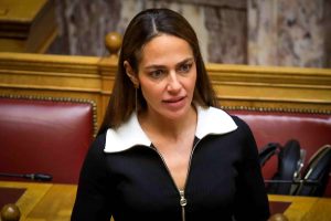 Συνάντηση Μιχαηλίδου με εκπροσώπους των πολυτέκνων: “Η στήριξη πάγια προτεραιότητα της κυβέρνησης”