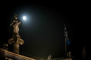 Υπερπανσέληνος Οκτωβρίου: Απόψε το εντυπωσιακό “Φεγγάρι του Θερισμού” -Τι συμβολίζει το όνομα