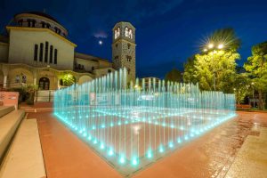 Γλυφάδα: Το διαδραστικό σιντριβάνι στην Τερψιθέα εντυπωσιάζει μικρούς και μεγάλους – Δείτε εικόνες