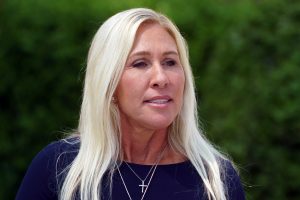 Ο Τραμπ αντιδρά στην απόφαση της Μάρτζορι Τέιλορ Γκριν να αποχωρήσει από το Κογκρέσο