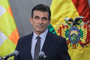 Βολιβία: Η κυβέρνηση αναγγέλλει «μαζική μείωση» των δημοσίων δαπανών