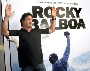 «I Play Rocky»: Ο Άντονι Ιππόλυτο γυρίζει την σκηνή στα εμβληματικά σκαλιά της Φιλαδέλφειας