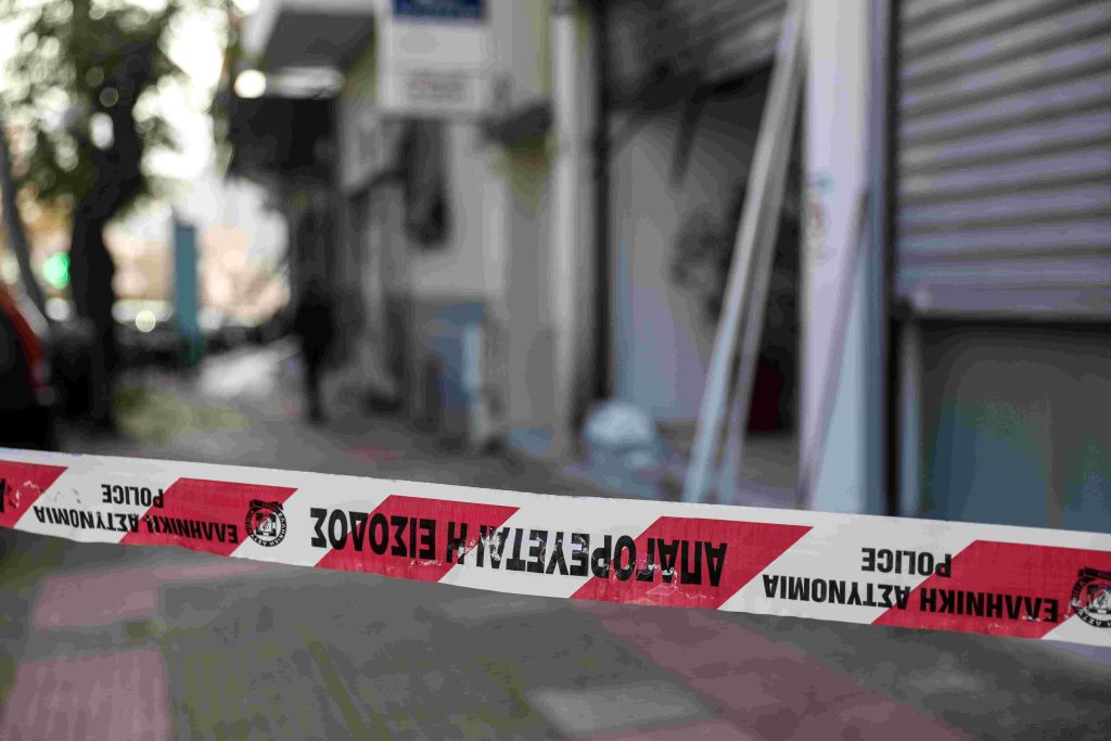 Έκρηξη τα ξημερώματα έξω από κέντρο διασκέδασης στο Περιστέρι