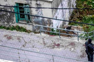 Βορίζια Ηρακλείου: Τέσσερις τουλάχιστον πυροβολισμούς από δυο όπλα δέχθηκε ο 39χρονος