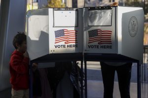 Τραμπ: Σας ζητώ να περάσετε νόμο, ώστε να πάψουν οι παράνομοι αλλοδαποί να ψηφίζουν στις εκλογές