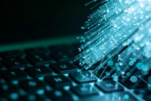 «Μπλακ άουτ» στο διαδίκτυο: «Έπεσαν» ιστοσελίδες και το “Χ”