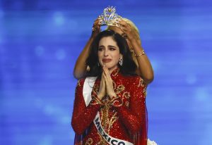 Η Φατίμα Μπος από το Μεξικό στέφθηκε νέα Miss Universe – Ποιος την είχε αποκαλέσει “χαζή”, vid