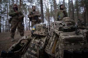 Κίνηση απελπισίας του Ουκρανονάτο με αμερικανικά ελικόπτερα! Τους καθάρισαν ρωσικά drones – Video