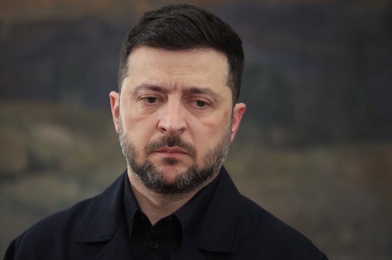 Περίεργο διάγγελμα Ζελένσκι: «Ή θα χάσουμε τις ΗΠΑ ή την αξιοπρέπειά μας» – Μίλησε με Βανς