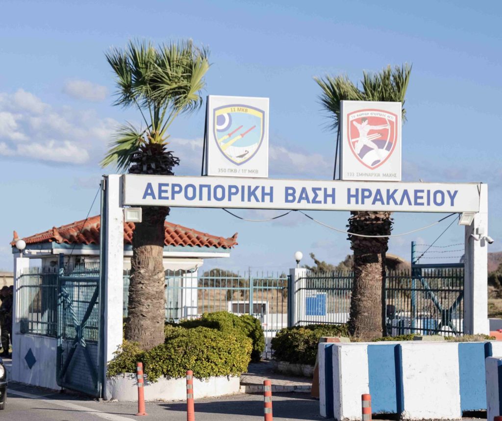 Με C-130 στην Κρήτη η σορός του 19χρονου στρατιώτη που σκοτώθηκε σε άσκηση στη Ρόδο