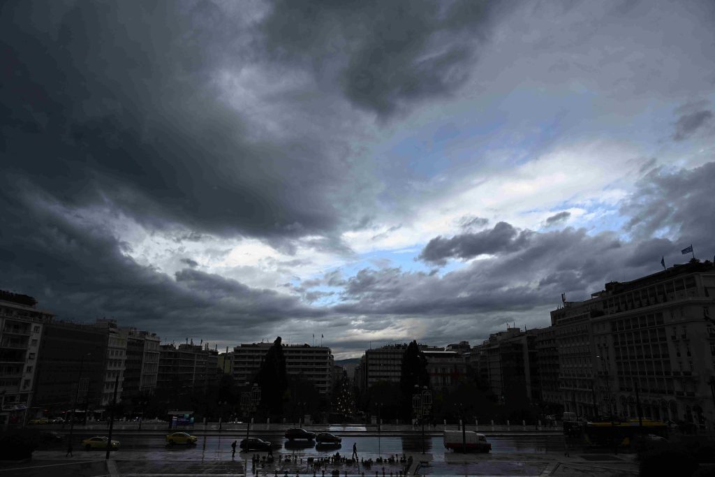 Κακοκαιρία ADEL: Πού συνεχίζονται σήμερα και αύριο τα έντονα καιρικά φαινόμενα- Συστάσεις της ΓΓΠΠ προς τους πολίτες