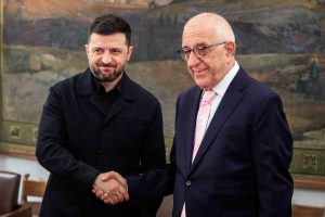 Συνάντηση Κακλαμάνη – Ζελένσκι: “Η ελληνική Βουλή έχει κάνει πολλά για την Ουκρανία”