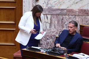 Ζ. Κωνσταντοπούλου για παραίτηση Διαμαντή Καραναστάση: “Δεν είμαστε όλοι ίδιοι, ούτε θα γίνουμε ποτέ”