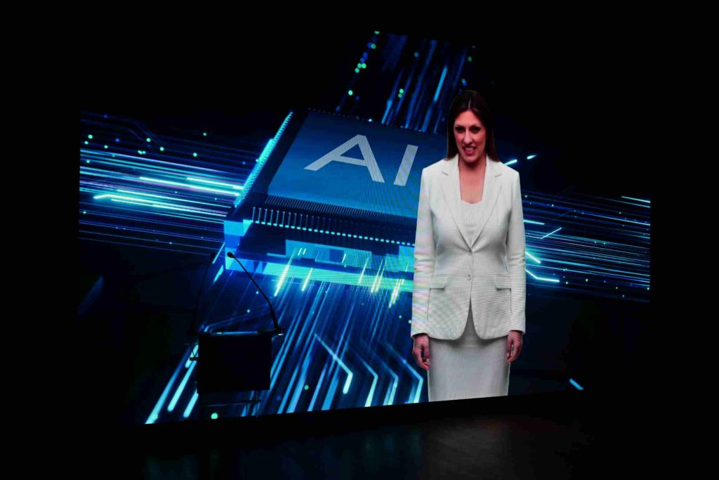 «Ο άνθρωπος μπροστά»: Παρουσίαση προγράμματος της Πλεύσης Ελευθερίας – Ζωή Κωνσταντοπούλου