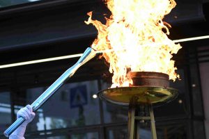 Ιταλία: Η Ολυμπιακή Φλόγα έφτασε στην Ρώμη, με τελετή υποδοχής στο προεδρικό μέγαρο, vid