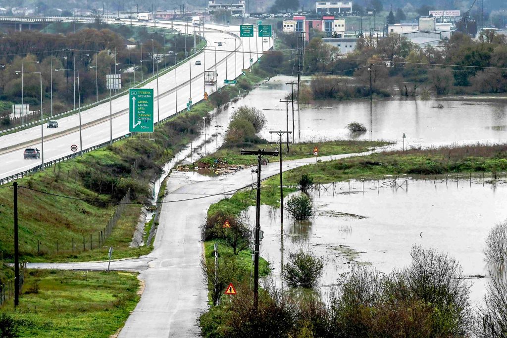 Σε κατάσταση έκτακτης ανάγκης περιοχές σε Ήπειρο και Καστοριά – Αυτοψία Κατσαφάδου στην Κέρκυρα