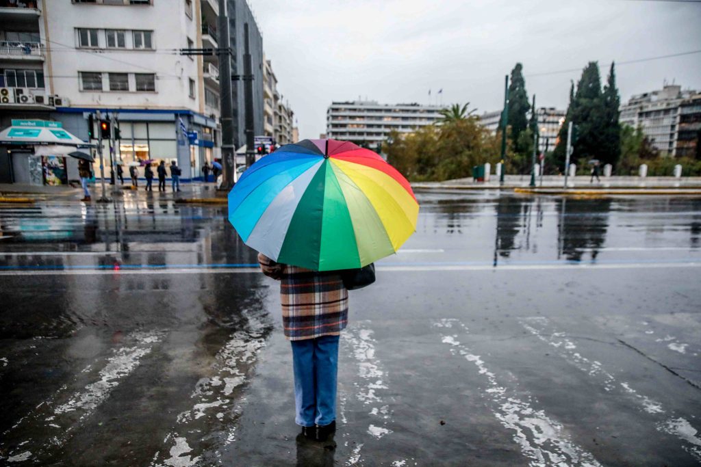 Νέο έκτακτο δελτίο της ΕΜΥ – Κόκκινη προειδοποίηση για την ADEL που σφυροκοπά τη χώρα