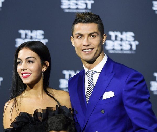 Το χριστουγεννιάτικο βίντεο του Ρονάλντο με τα παιδιά του άγγιξε εκατομμύρια προβολές, vid