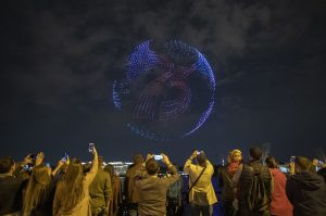 Εντυπωσίασε το θέαμα με drones στα Ενετικά τείχη στο Ηράκλειο, vid