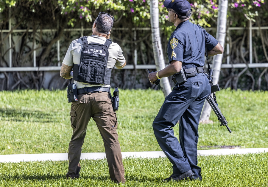 ΗΠΑ: Ασύλληπτος ο δράστης της επίθεσης στο πανεπιστήμιο Μπράουν: Nέες φωτογραφίες του υπόπτου, vid