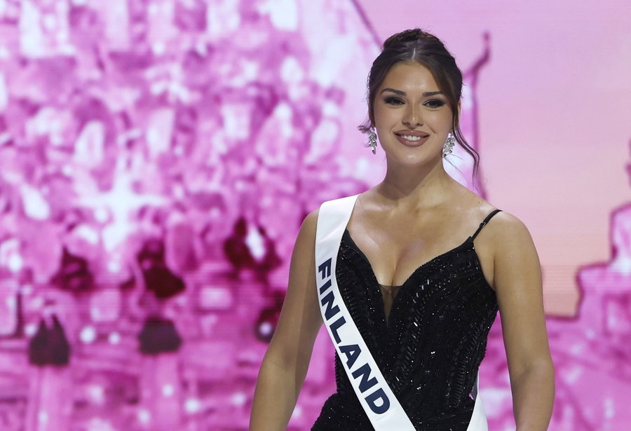 Η φωτογραφία της Μις Φινλανδίας που της αφαίρεσε το στέμμα