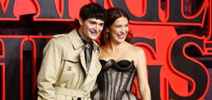 Stranger Things 5: Το πρώτο μέρος της σεζόν ανατρίχιασε τους θαυμαστές – “Τρελό φινάλε!”