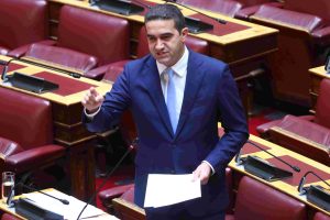 Μ. Κατρίνης: Ο μικρός μου γιος οδηγούσε χωρίς δίπλωμα. Ο νόμος ισχύει για όλους χωρίς εξαίρεση