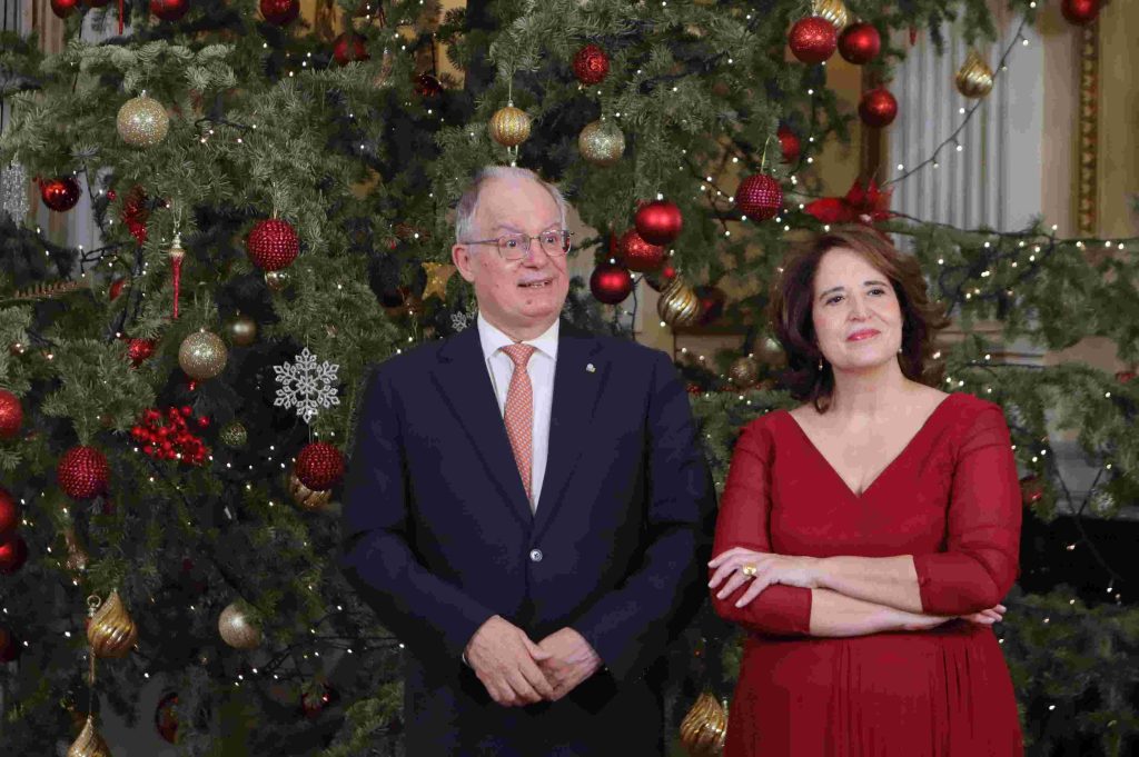 Έψαλαν τα Χριστουγεννιάτικα κάλαντα στον Πρέδρο της Δημοκρατίας