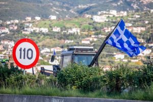 Αγρότες: Αρχίζουν τα μπλόκα και στη Χαλκιδική