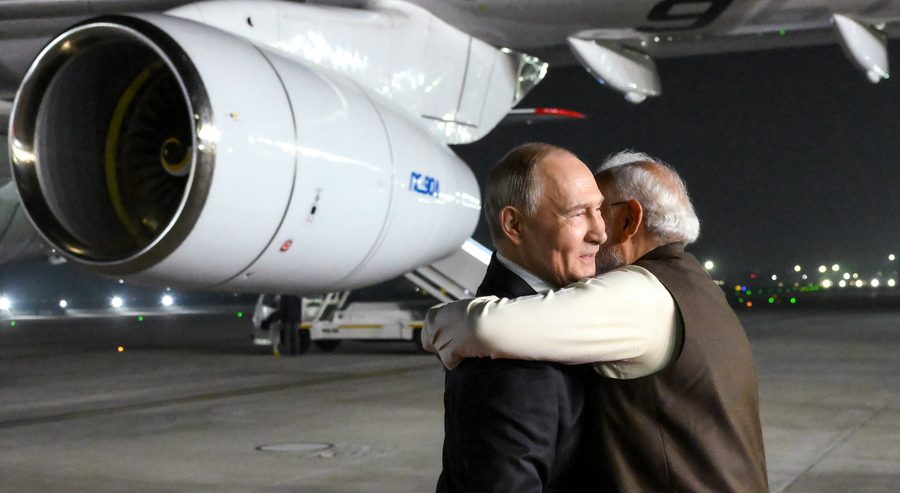 Ρωσία-Ινδία: Παγκόσμιο μήνυμα ισχύος του Πούτιν