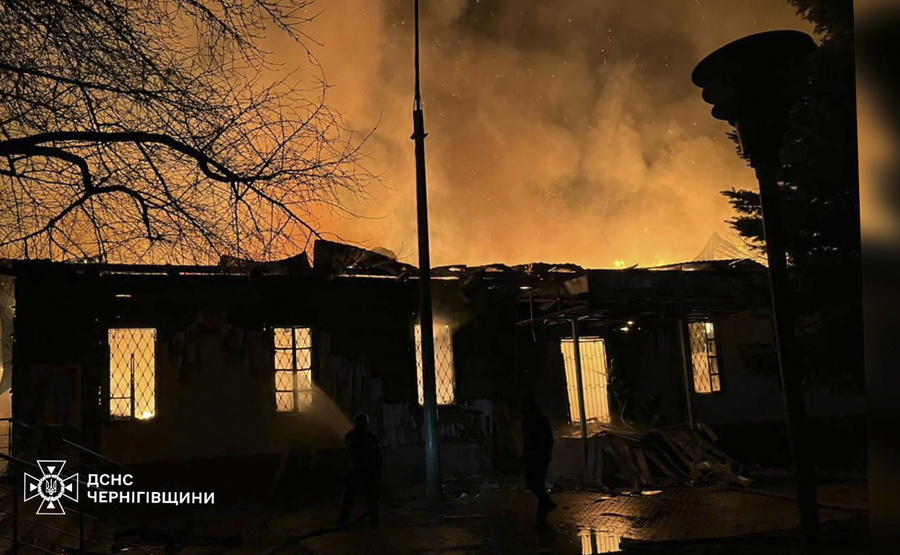 Πυρκαγιά σε πολυτελές ξενοδοχείο στις γαλλικές Άλπεις – Απομακρύνθηκαν 270 άτομα, vid