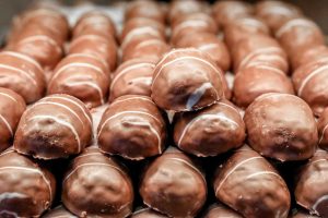 Ποιοι γιορτάζουν σήμερα 24 Δεκεμβρίου