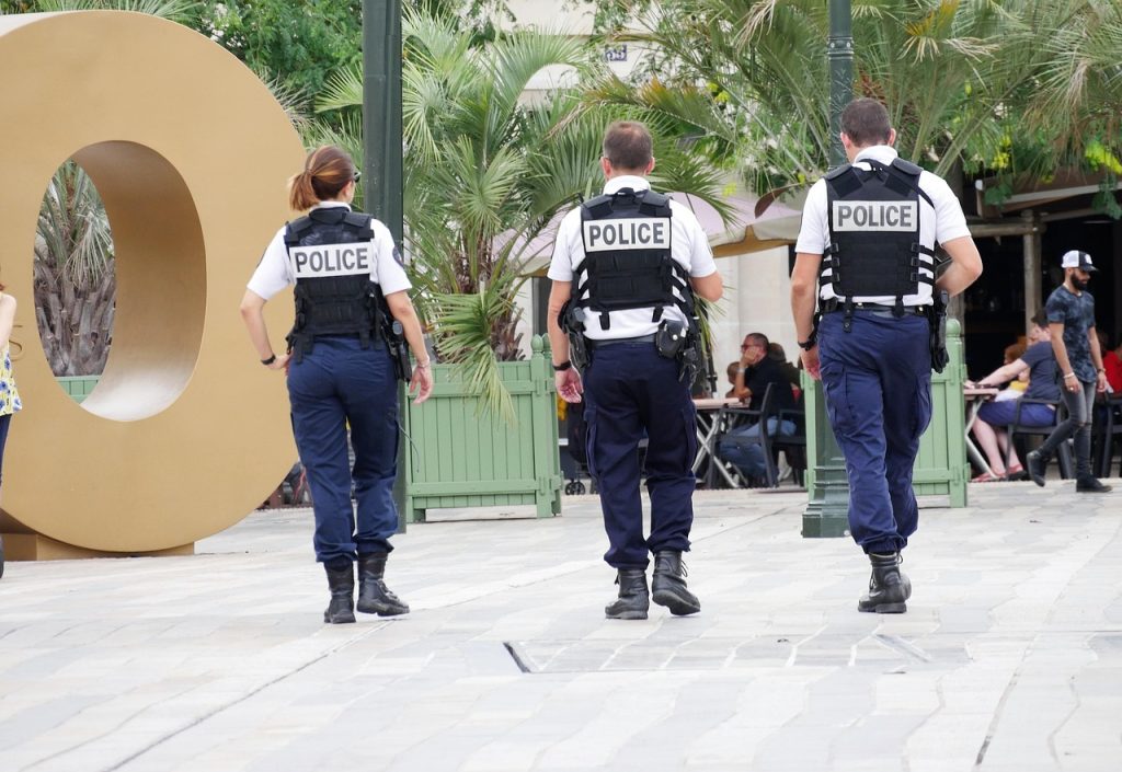 Εκκενώθηκε συνοικία στη Χάγη – Εντοπίστηκε εργαστήριο παρασκευής συνθετικών ναρκωτικών