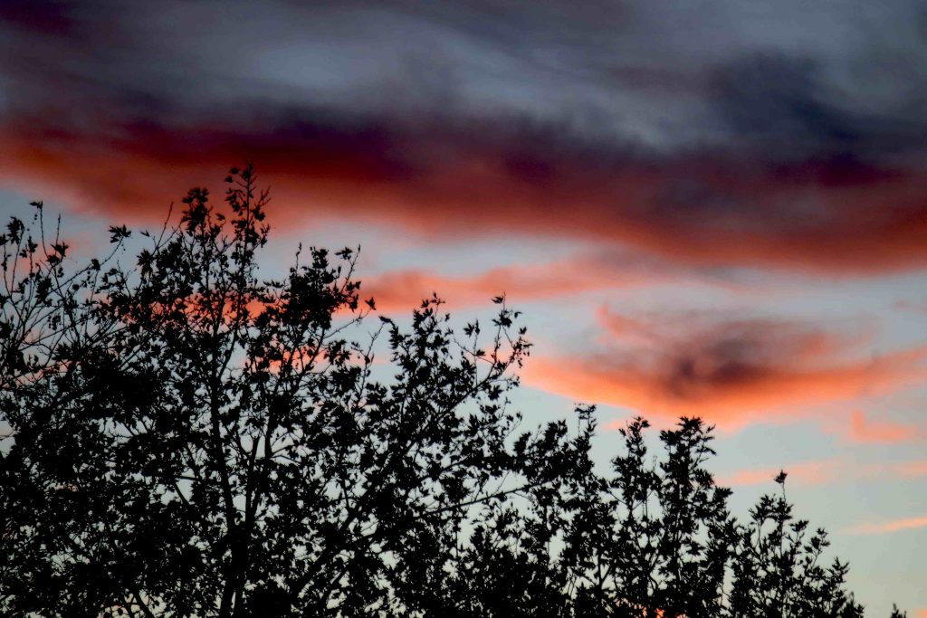 Με συννεφιά, βροχές, καταιγίδες και κρύο ο καιρός μέχρι τα Χριστούγεννα